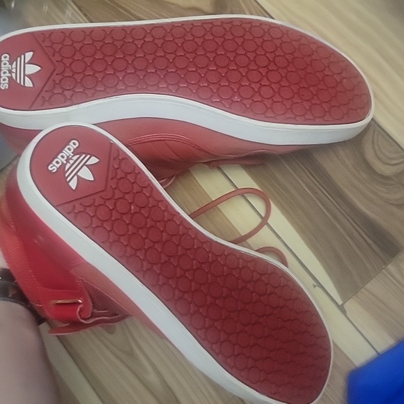 Red addidas mid lows with velcro strap - Picture 5 of 6